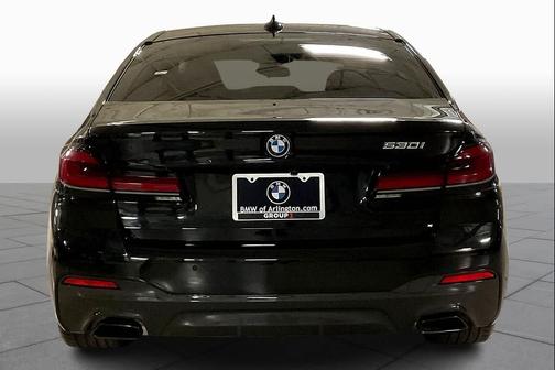 2022 BMW 530 i