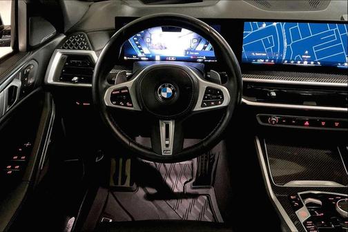 2025 BMW X6 M60i