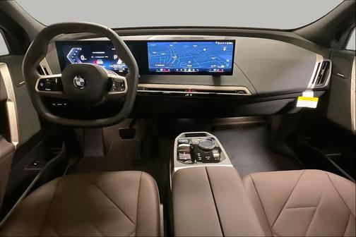 Mineral White Metallic 2026 BMW iX xDrive60