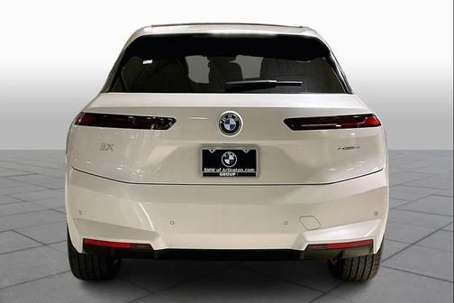 Mineral White Metallic 2026 BMW iX xDrive60