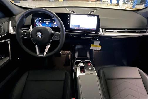 Space Silver Metallic 2026 BMW X1 xDrive28i