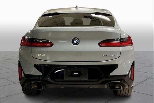 2023 BMW X4 xDrive30i