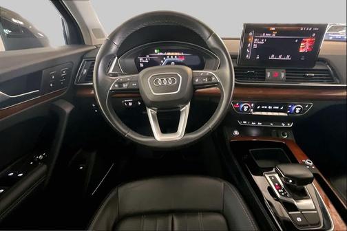 Mythos Black Metallic 2023 Audi Q5 45 S line Premium Plus