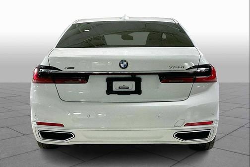 2021 BMW 750 i xDrive