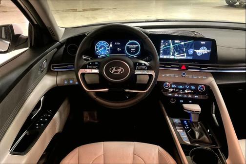 2025 Hyundai ELANTRA HEV Limited