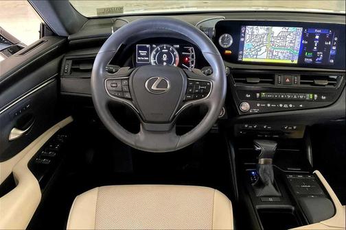 2022 Lexus ES 350 Base