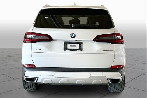 Mineral White Metallic 2022 BMW X5 xDrive40i