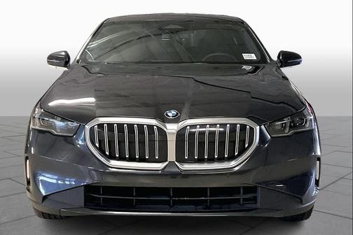 2025 BMW 530 530i