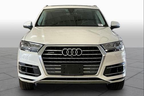 Glacier White Metallic 2019 Audi Q7 55 Prestige