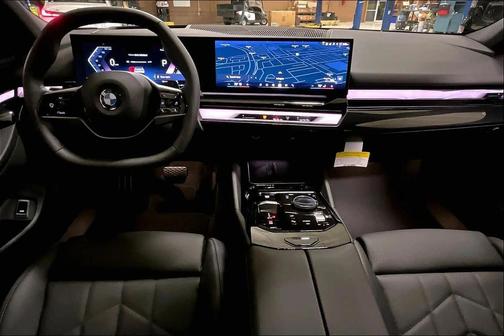 Mineral White Metallic 2026 BMW 540 xDrive