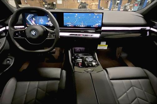 2025 BMW i5 eDrive40