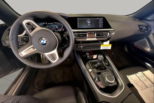 Black Sapphire Metallic 2026 BMW Z4 M40i
