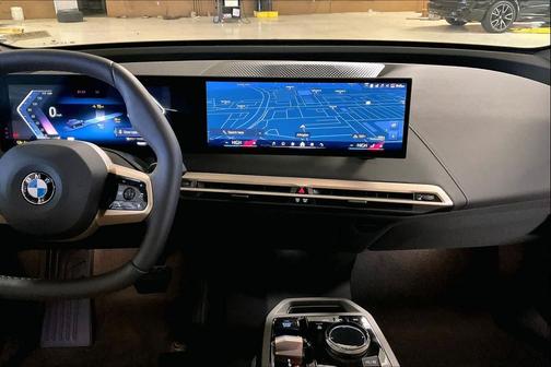 2026 BMW iX xDrive45