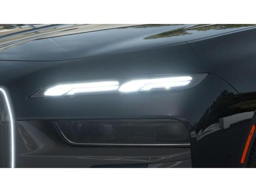 2025 BMW 740 i
