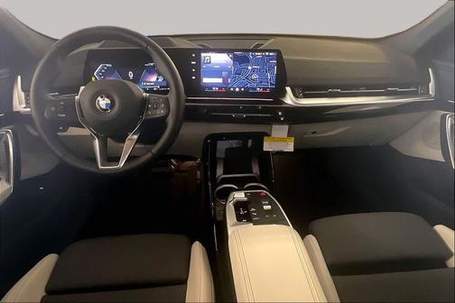 Mineral White Metallic 2026 BMW X2 xDrive28i
