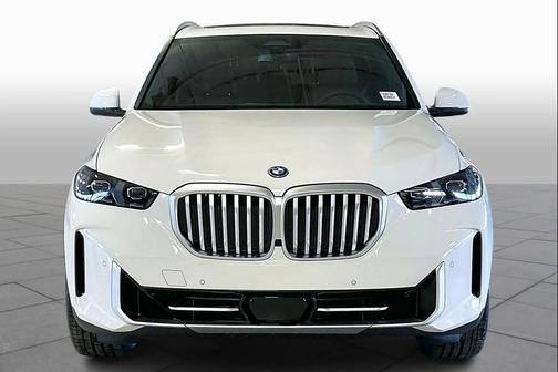 Alpine White 2026 BMW X5 PHEV xDrive50e