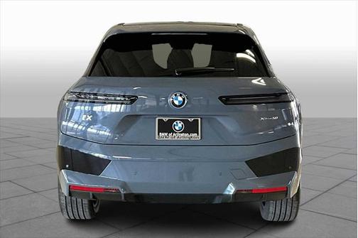 2025 BMW iX xDrive50