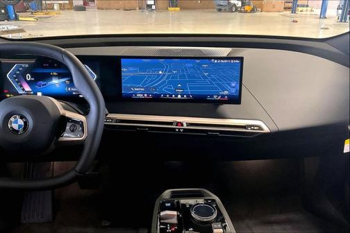 2026 BMW iX xDrive45