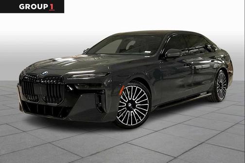 2025 BMW 760 xDrive