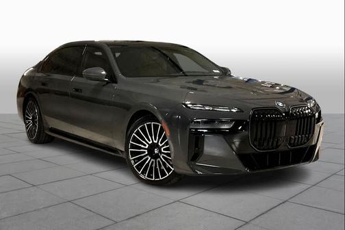 2025 BMW 760 xDrive