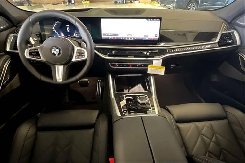 2026 BMW X6 xDrive40i