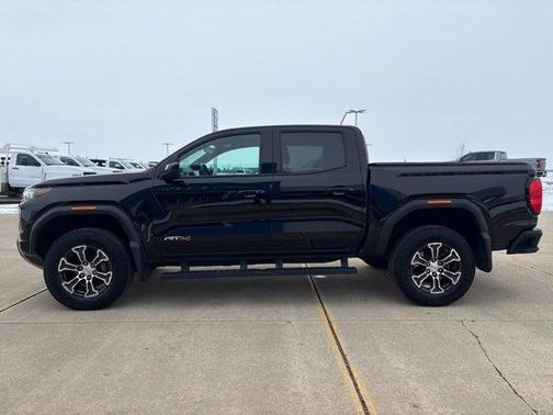 2023 GMC Canyon AT4