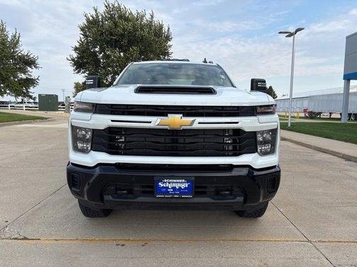 2025 Chevrolet Silverado 2500 Custom