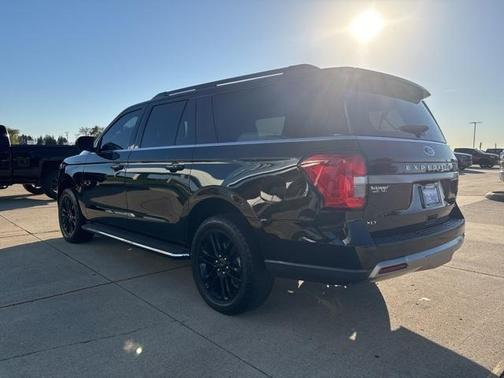 2022 Ford Expedition Max XLT