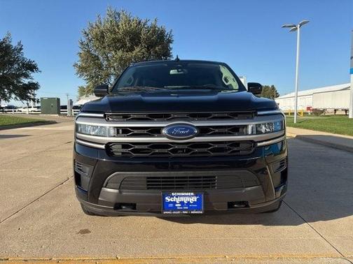 2022 Ford Expedition Max XLT