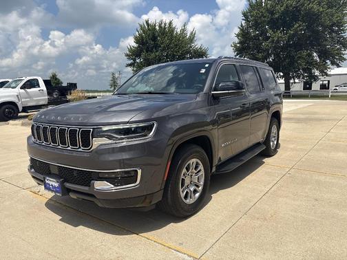 2024 Jeep Wagoneer Base