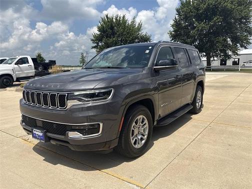 2024 Jeep Wagoneer Base