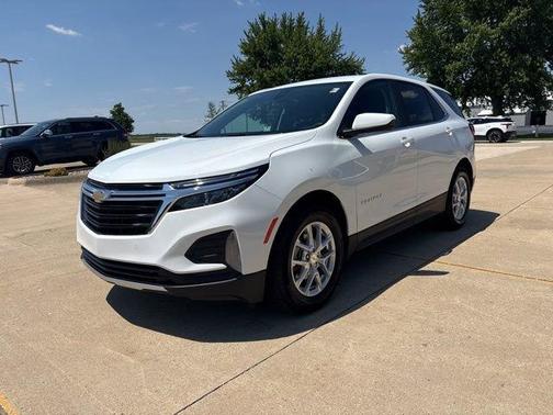 Summit White 2024 Chevrolet Equinox LT