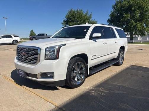 White Frost Tri-Coat 2019 GMC Yukon XL Denali