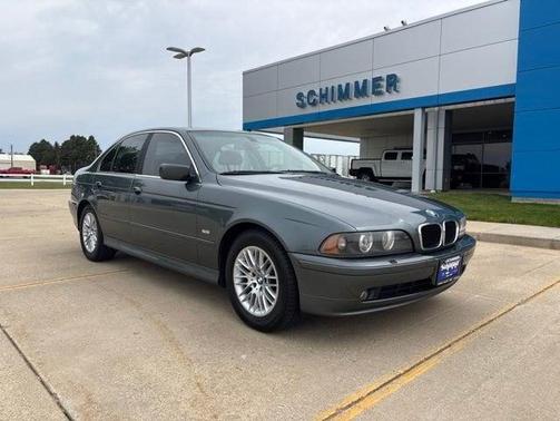 Gray 2003 BMW 525 i