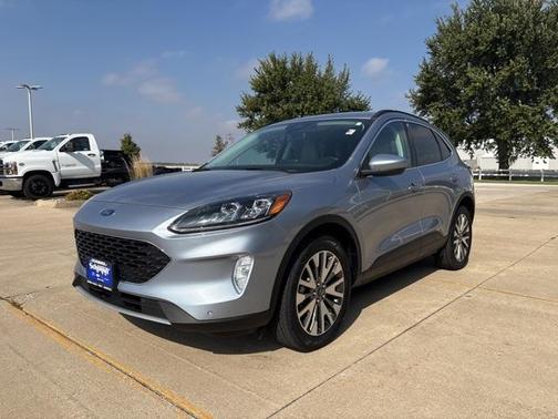 2022 Ford Escape Titanium