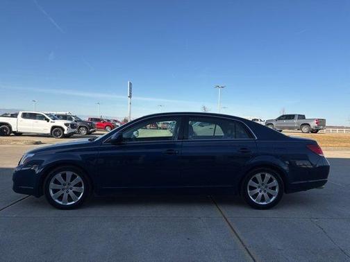 2005 Toyota Avalon XL