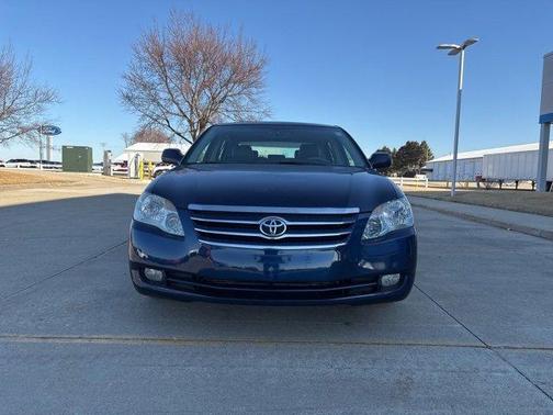 2005 Toyota Avalon XL