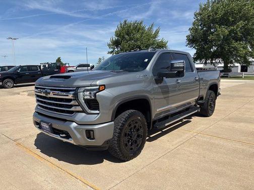 Sterling Gray Metallic 2024 Chevrolet Silverado 2500 High Country