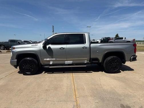 Sterling Gray Metallic 2024 Chevrolet Silverado 2500 High Country