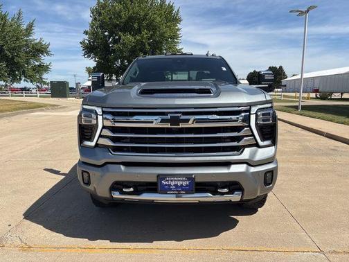 Sterling Gray Metallic 2024 Chevrolet Silverado 2500 High Country
