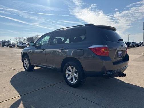 2010 Toyota Highlander Base