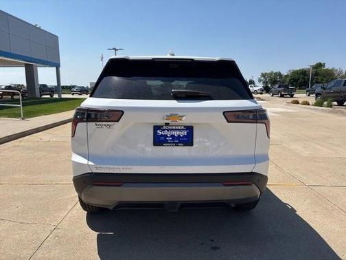 Summit White 2026 Chevrolet Equinox LT