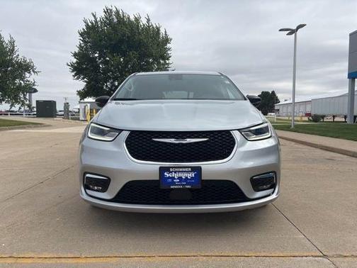 Silver 2024 Chrysler Pacifica Touring-L