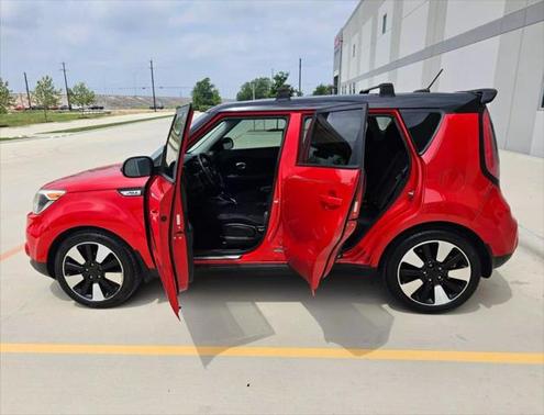 2017 Kia Soul +