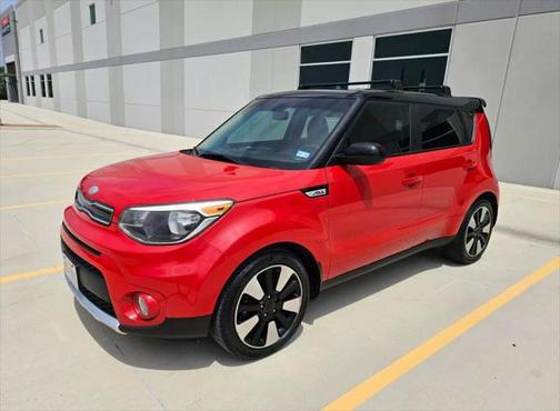 2017 Kia Soul +