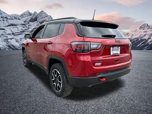2025 Jeep Compass Trailhawk