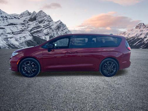 2026 Chrysler Pacifica L