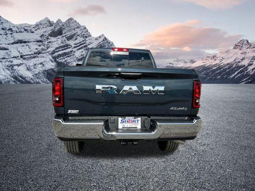 2026 RAM 2500 Tradesman Crew Cab 4x4 6'4' Box