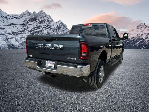 2026 RAM 2500 Tradesman Crew Cab 4x4 6'4' Box