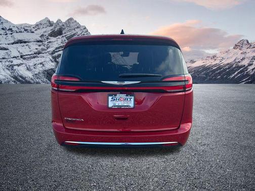 2026 Chrysler Pacifica L